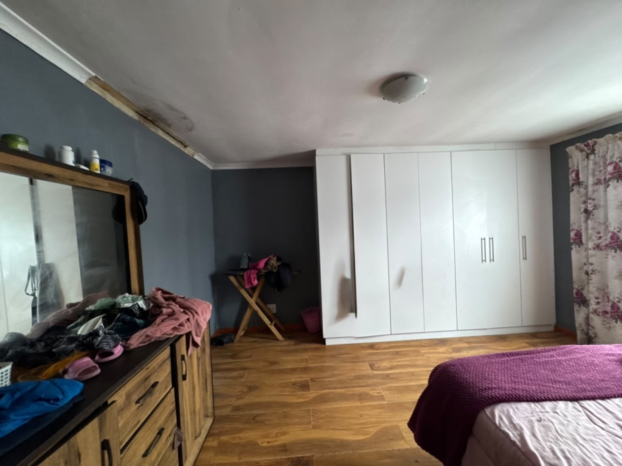 3 Bedroom Property for Sale in Hillcrest Heights Western Cape
